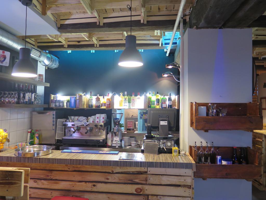 My Way Hostel ซาเกร็บ ภายนอก รูปภาพ